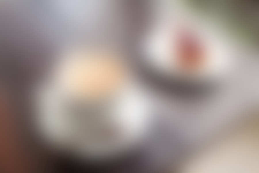 Cup-of-latte-coffee-with-cake